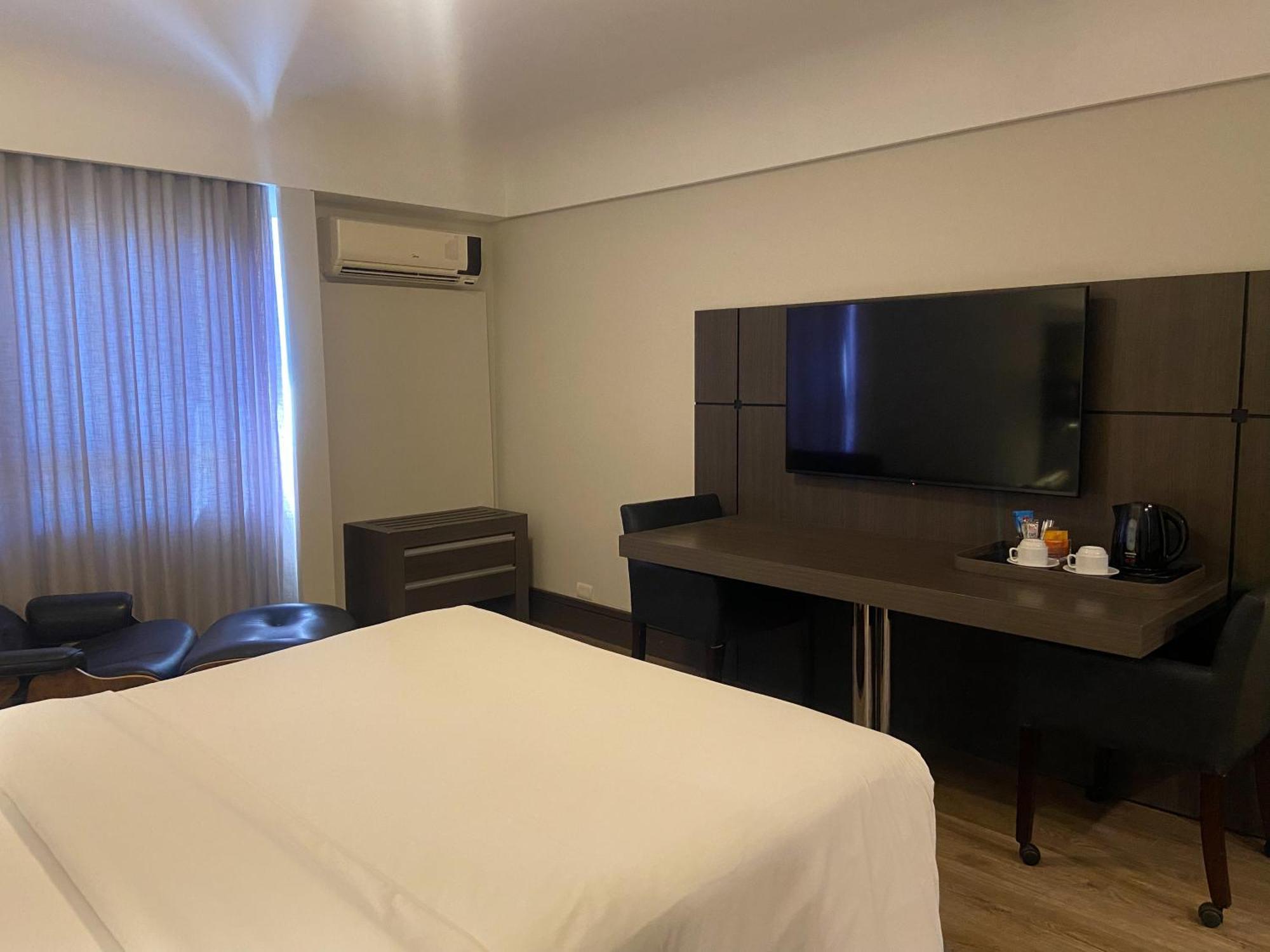 Slaviero Curitiba Centro Hotel Екстериор снимка